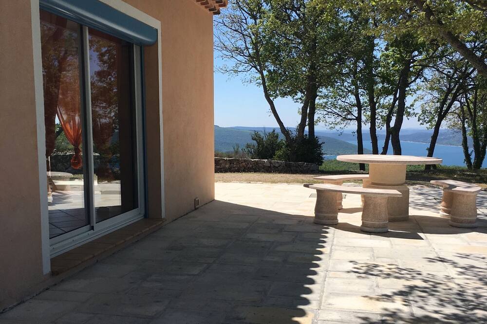 Photo of Patio Balcony in Aiguines