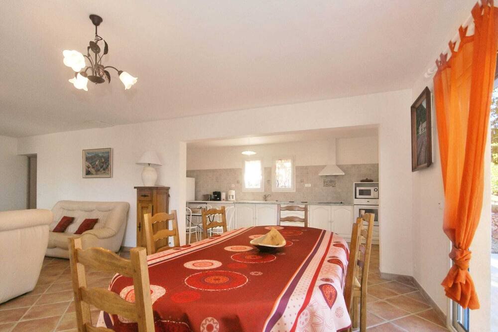 Photo of Livingroom in Aiguines