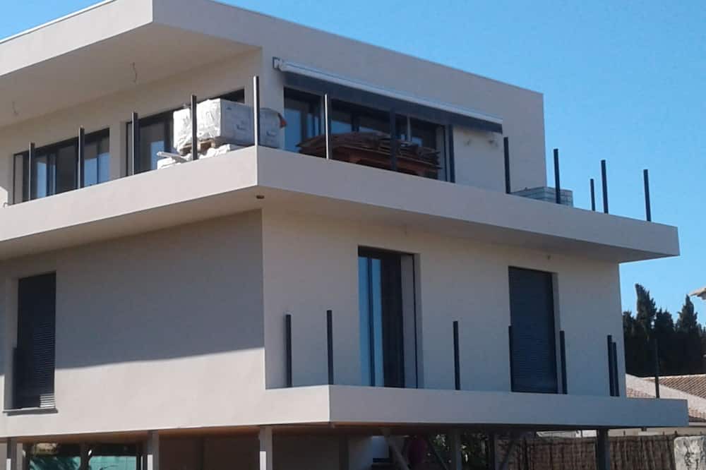 Photo of Outdoor in Miramar