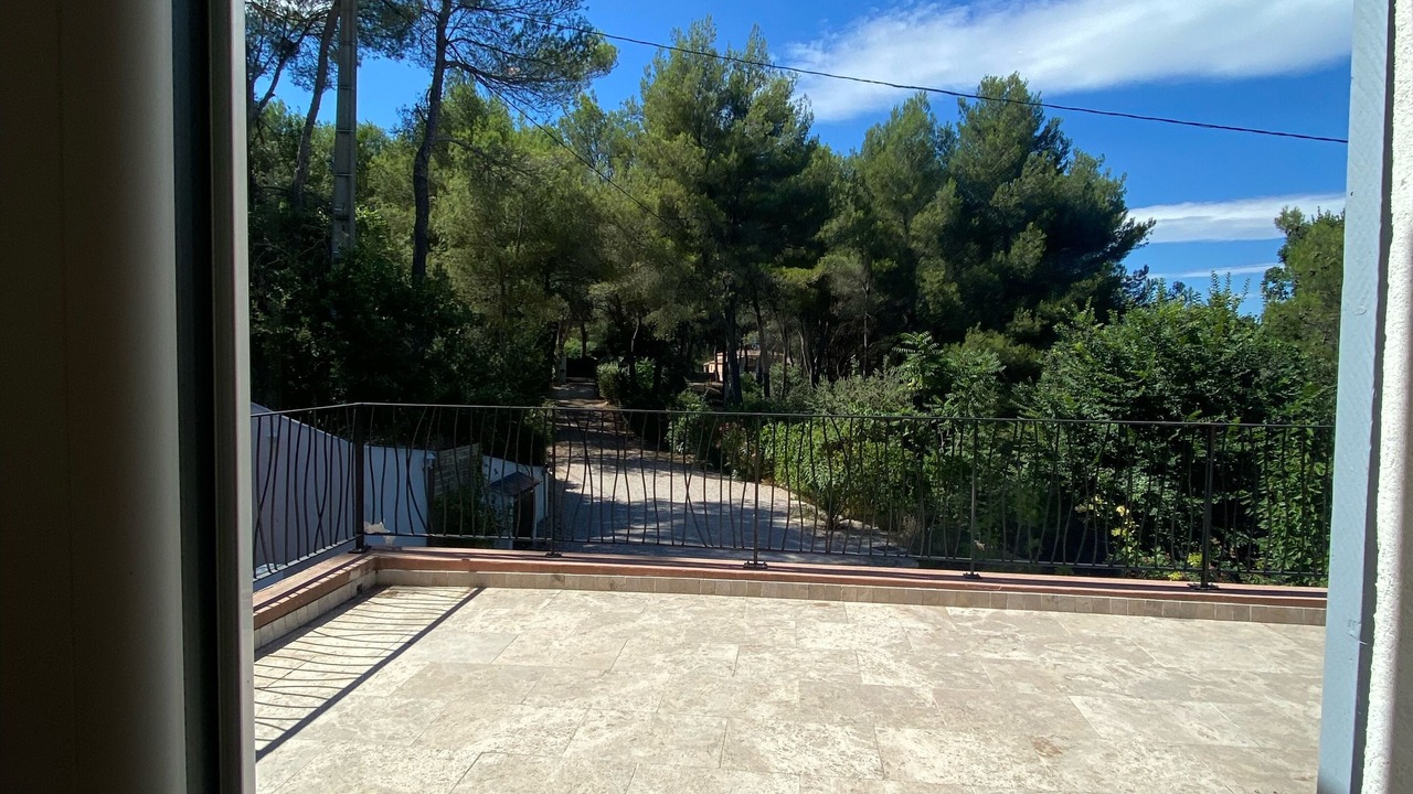 Photo of Outdoor in Meyrargues