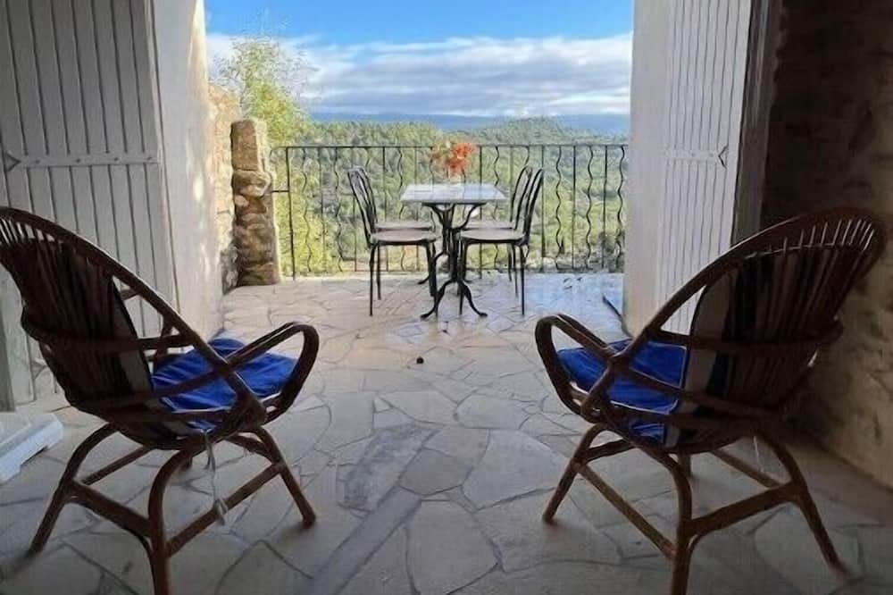 Photo of Patio Balcony in Venasque
