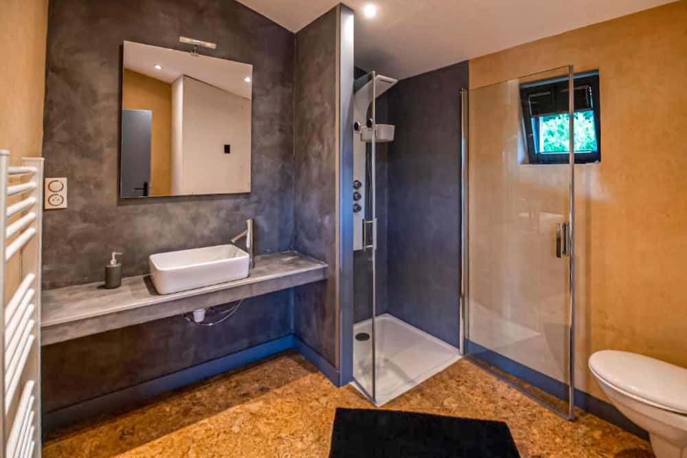 Photo of Bathroom in Marcoux