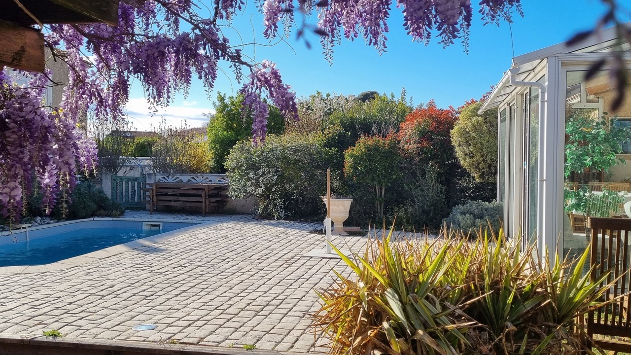 Photo of Outdoor in Vitrolles