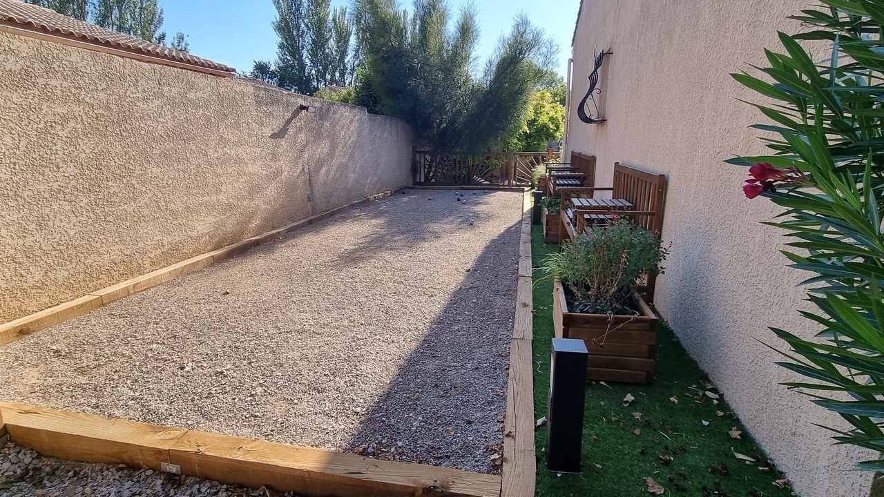 Photo of Outdoor in Vitrolles