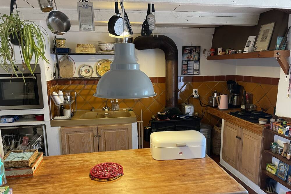 Photo of Kitchen in Le Broc