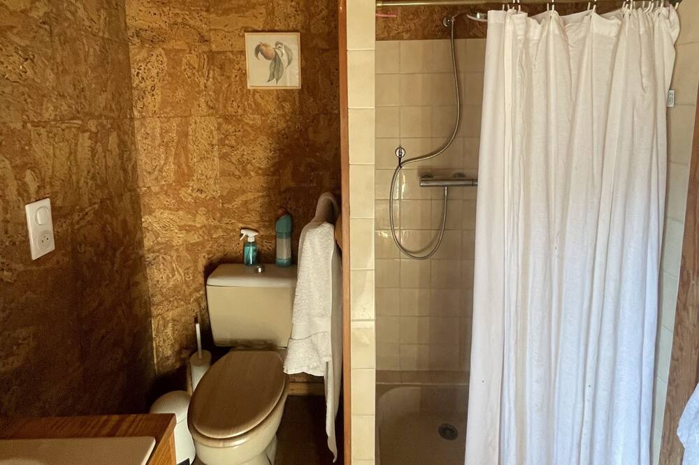 Photo of Bathroom in Le Broc