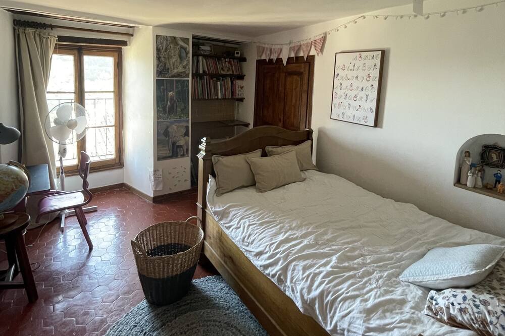 Photo of Bedroom in Le Broc
