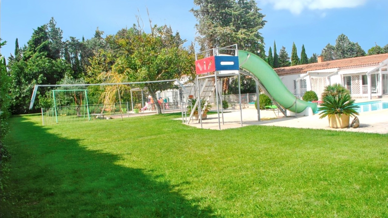 Photo of Others in Meynes