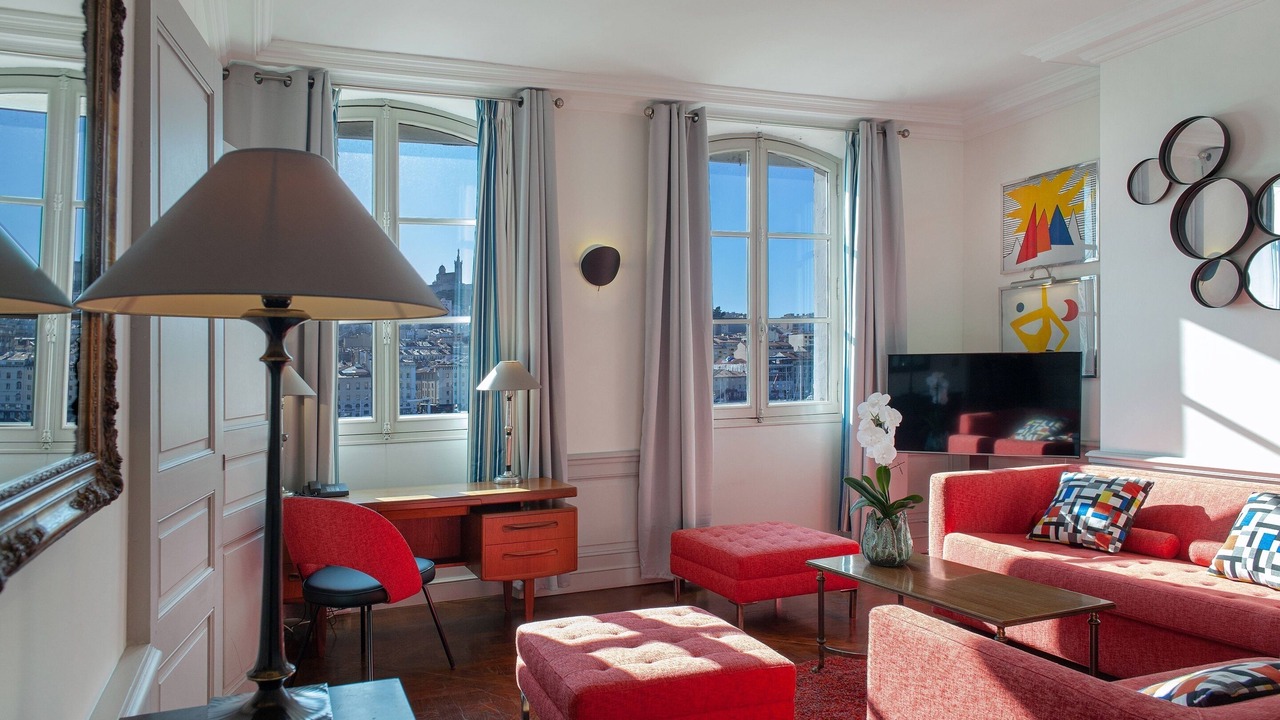 Photo of Others in Hotel-de-Ville