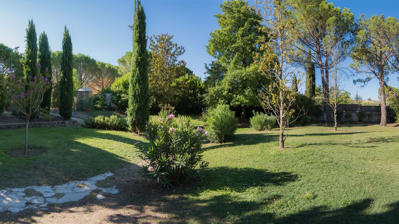 Photo of Outdoor in Pertuis