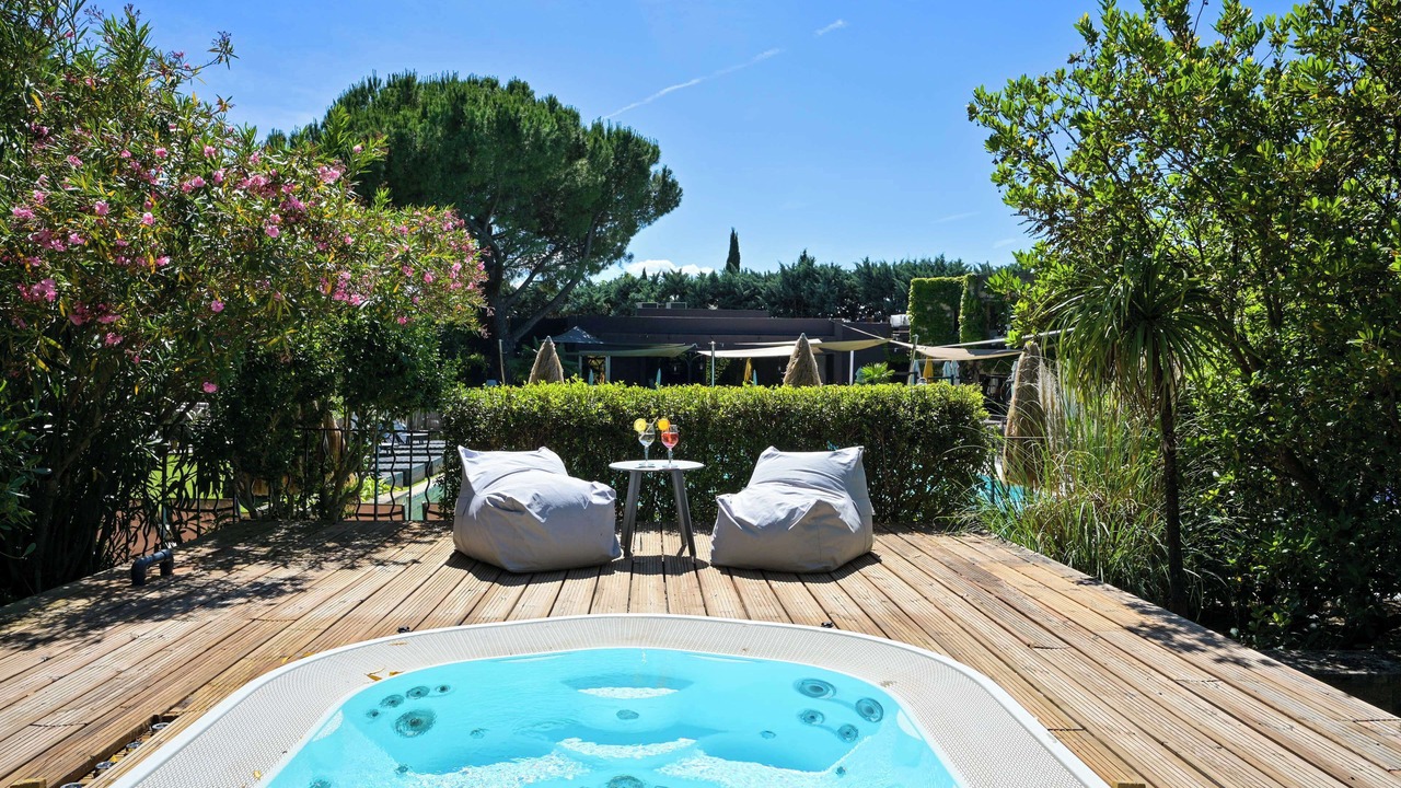 Photo of Outdoor in Pertuis