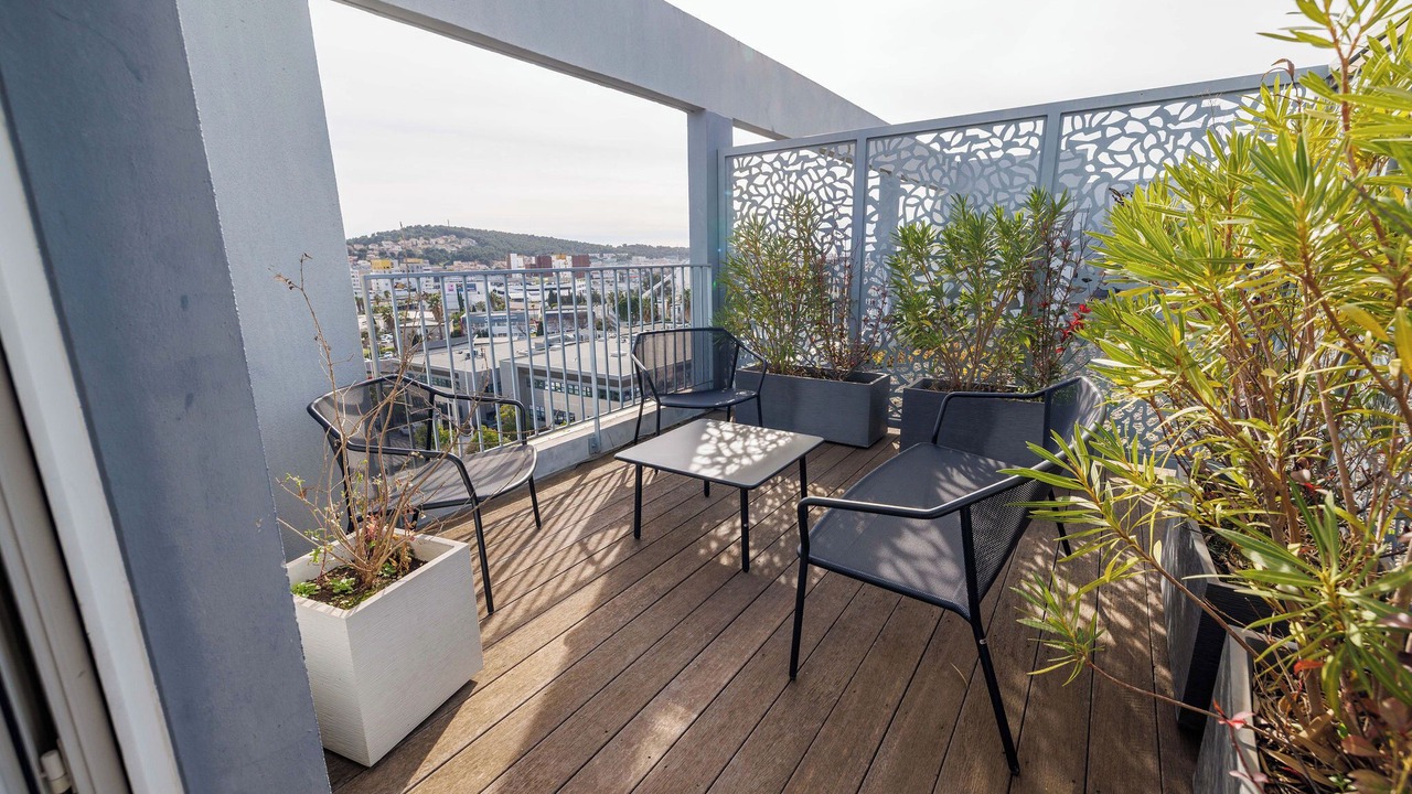 Photo of Patio Balcony in La Valette-du-Var