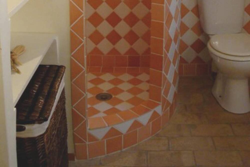 Photo of Bathroom in Saint-Michel-l'Observatoire