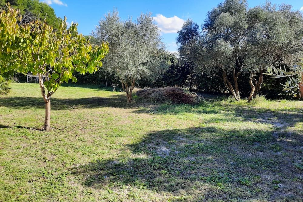 Photo of Outdoor in Pelissanne