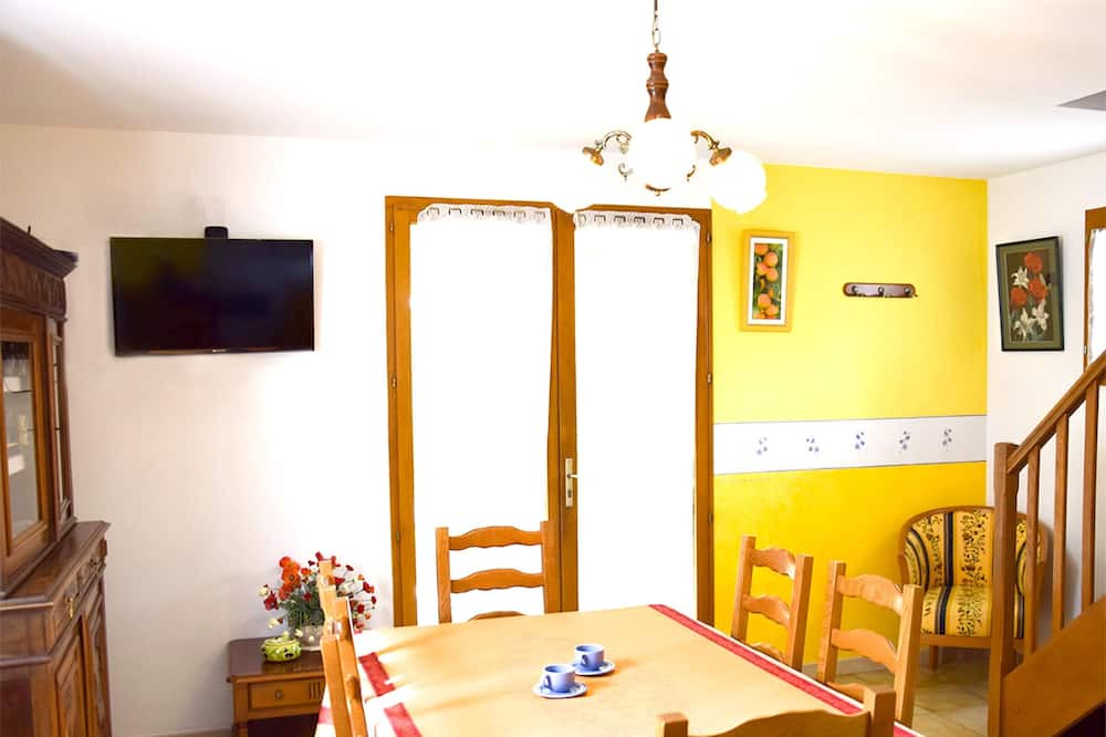 Photo of Livingroom in La Roche-sur-le-Buis