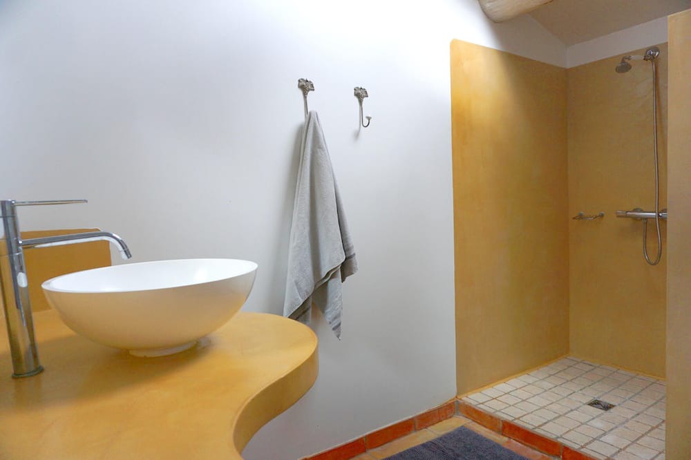 Photo of Bathroom in Simiane-la-Rotonde