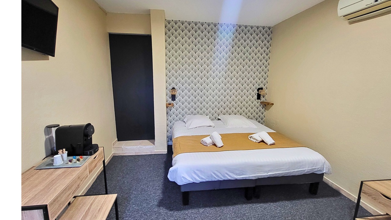 Photo of Bedroom in Hyeres