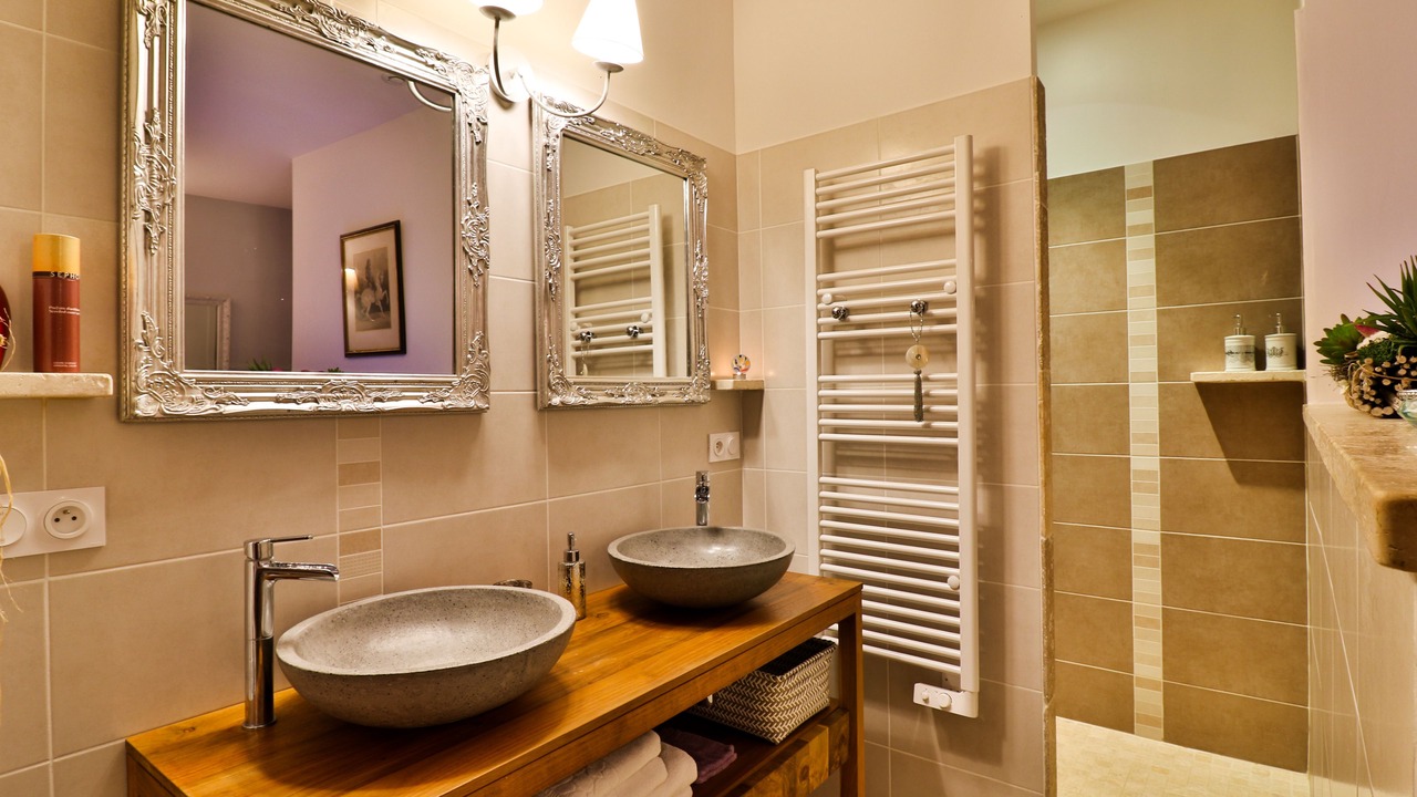 Photo of Bathroom in Pernes-les-Fontaines