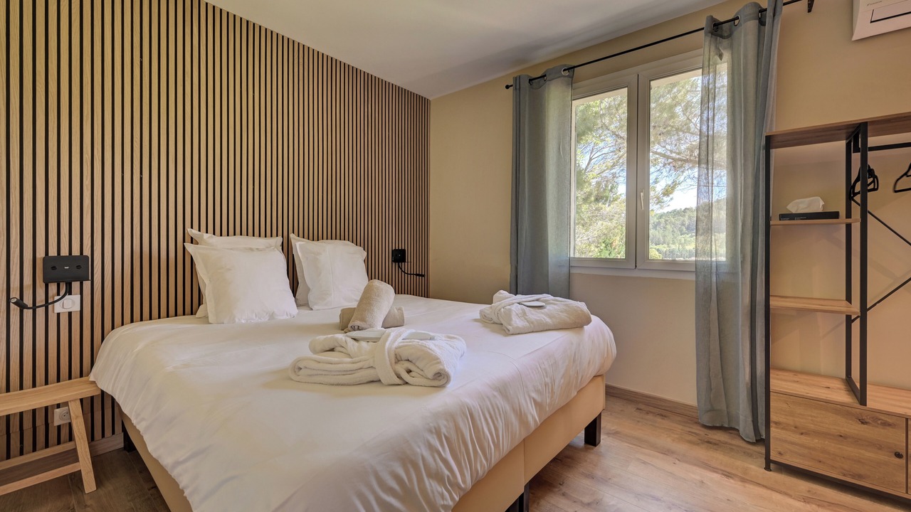 Photo of Bedroom in Malaucene