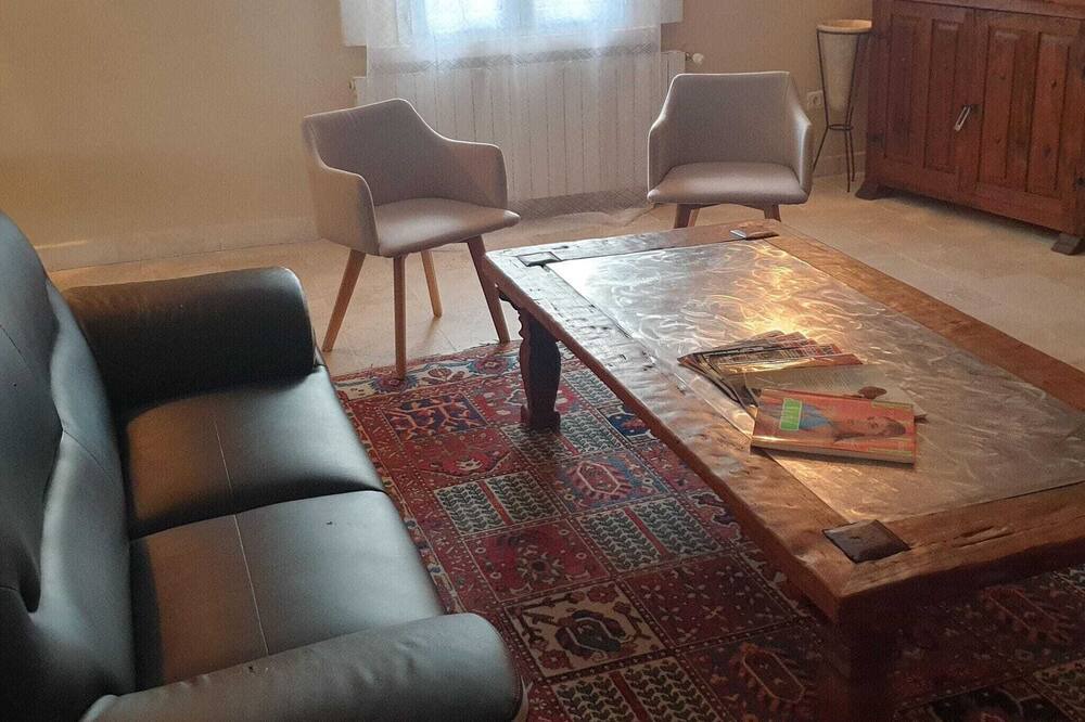 Photo of Livingroom in Montfrin