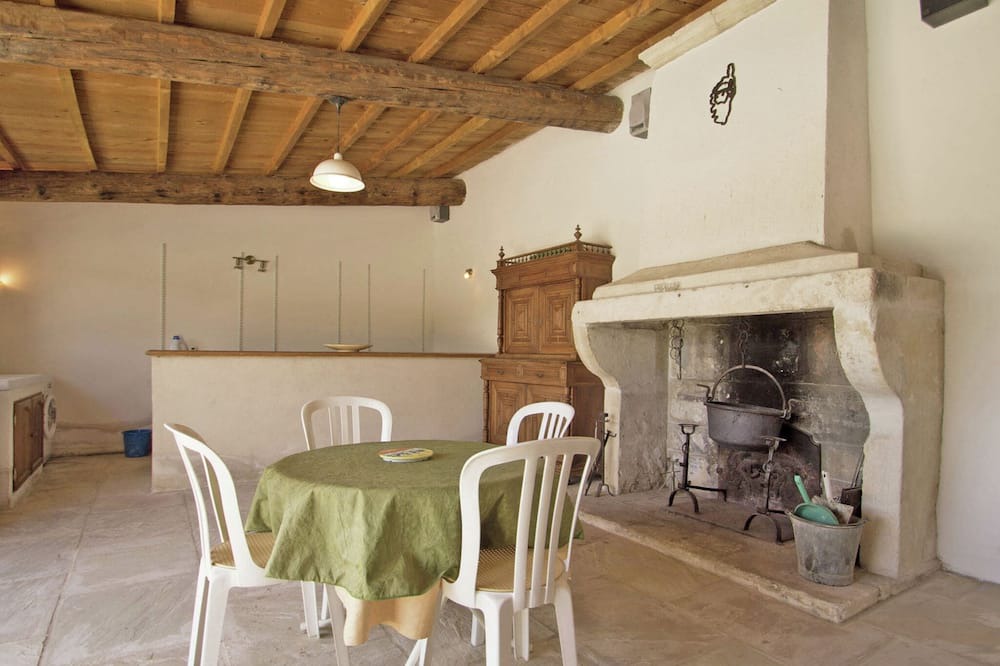Photo of Patio Balcony in Montfrin