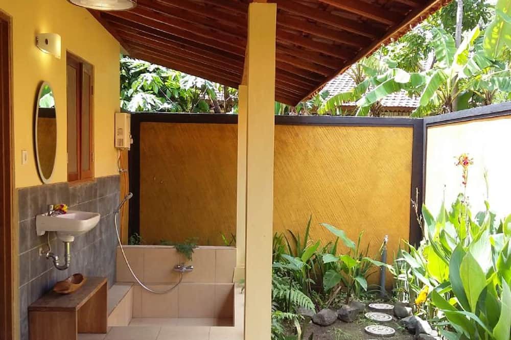 Photo of Bathroom in Kubutambahan