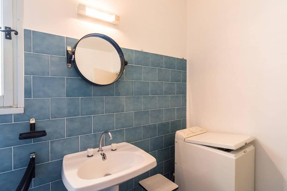 Photo of Bathroom in Saint-Antonin-du-Var