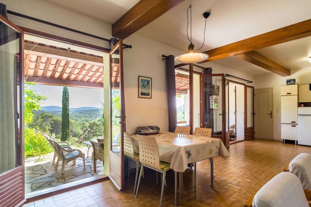 Photo of Livingroom in Saint-Antonin-du-Var