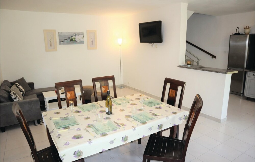 Photo of Kitchen in Sablet