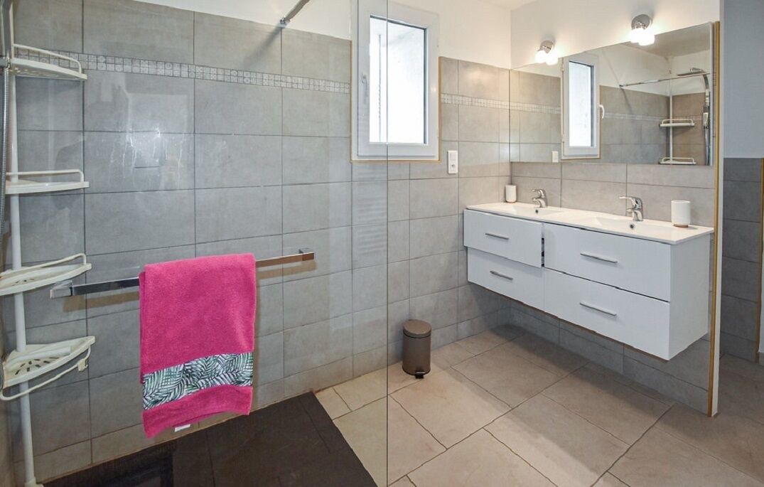Photo of Bathroom in Monteux