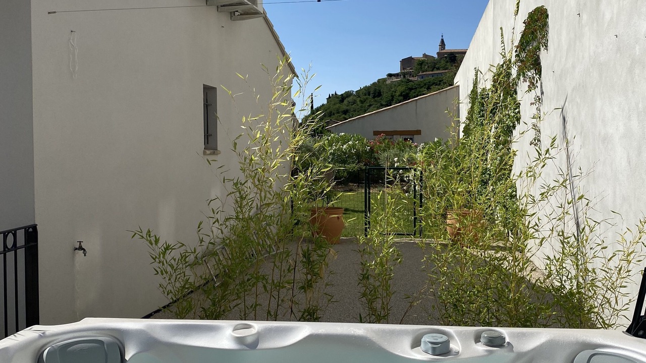 Photo of Outdoor in Crillon-le-Brave