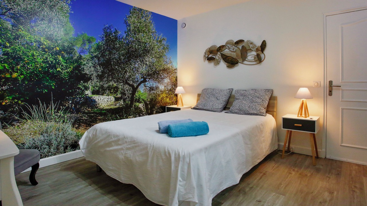 Photo of Bedroom in Cuers