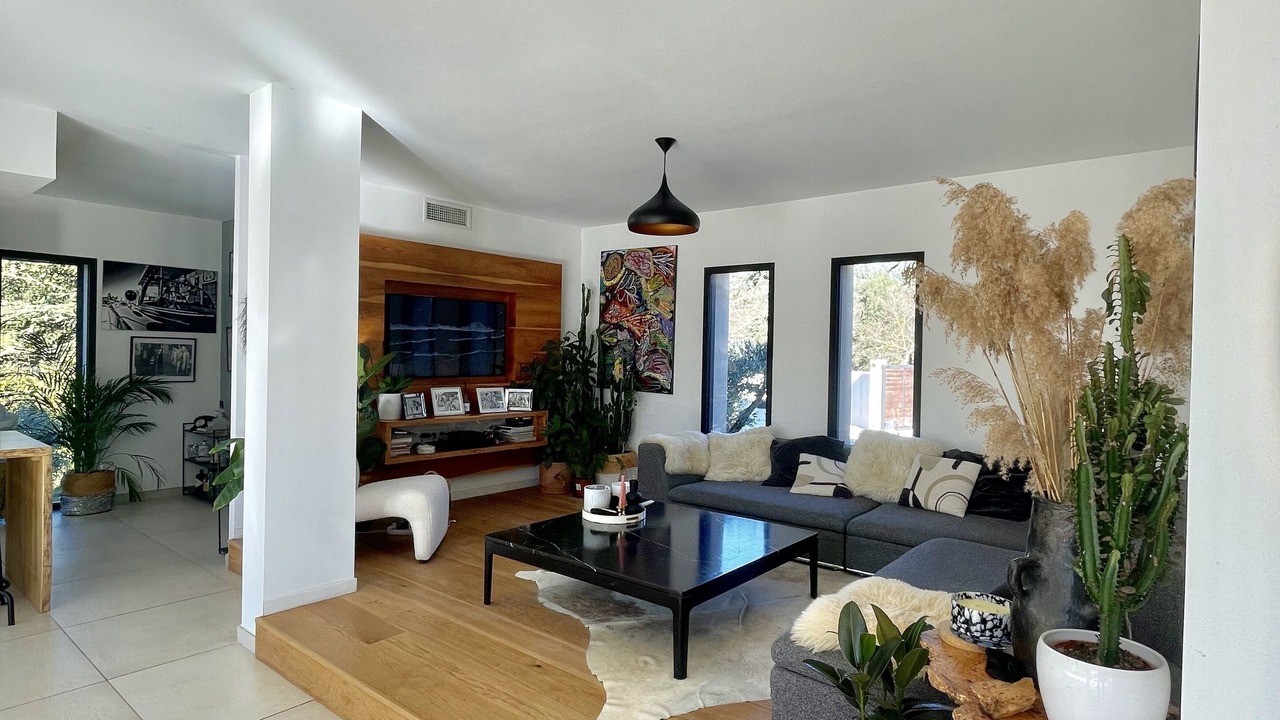 Photo of Livingroom in Cabries