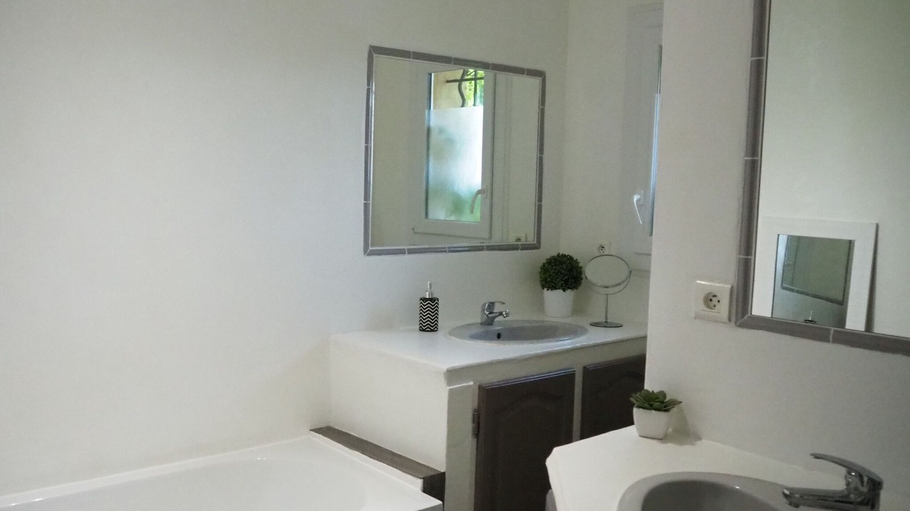 Photo of Bathroom in Pertuis