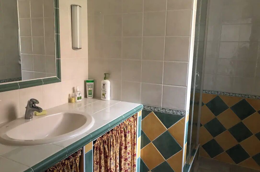 Photo of Bathroom in Venasque