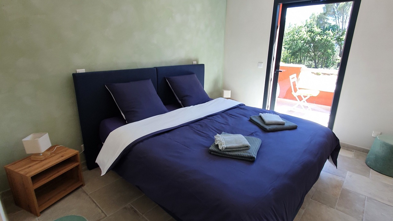 Photo of Bedroom in Puget