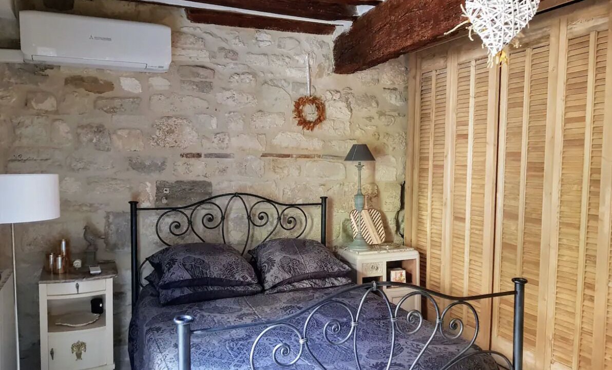 Photo of Bedroom in Avignon City Centre