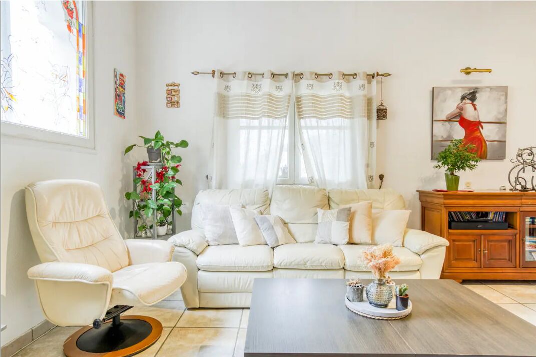 Photo of Livingroom in Greolieres