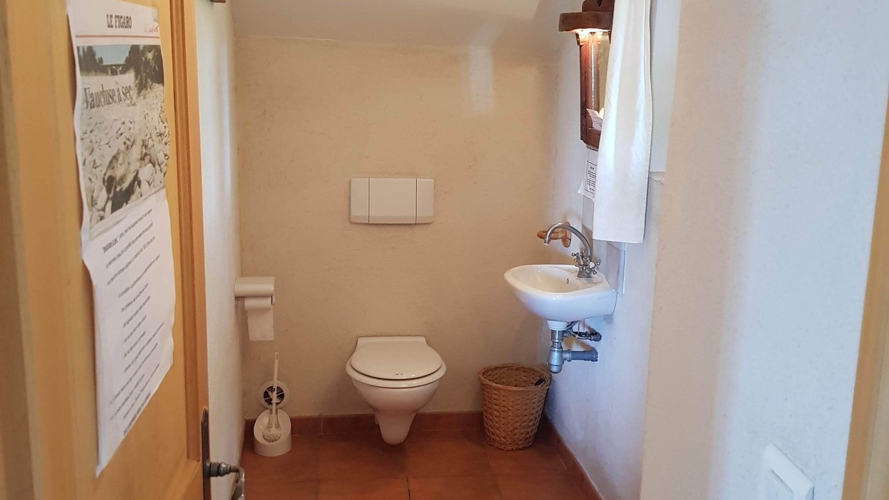 Photo of Bathroom in Saignon