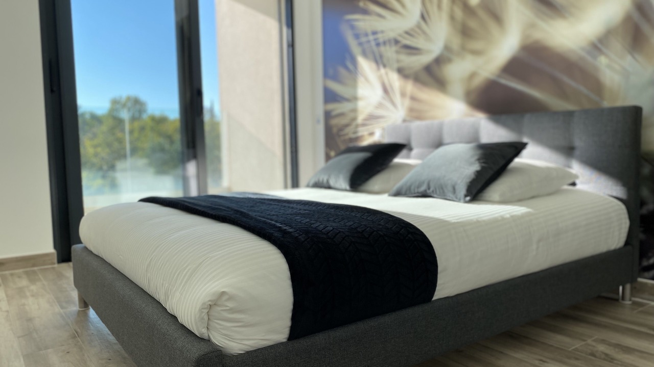 Photo of Bedroom in Saint-Cezaire-sur-Siagne