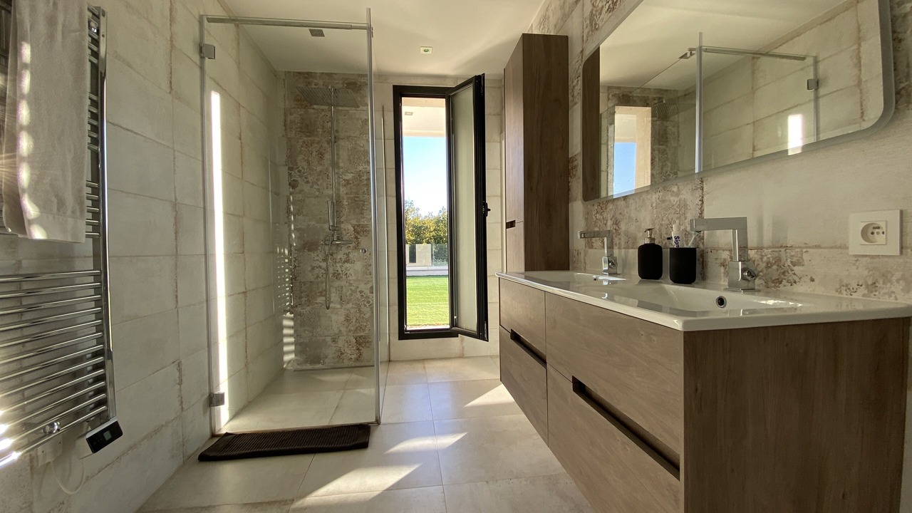 Photo of Bathroom in Saint-Cezaire-sur-Siagne