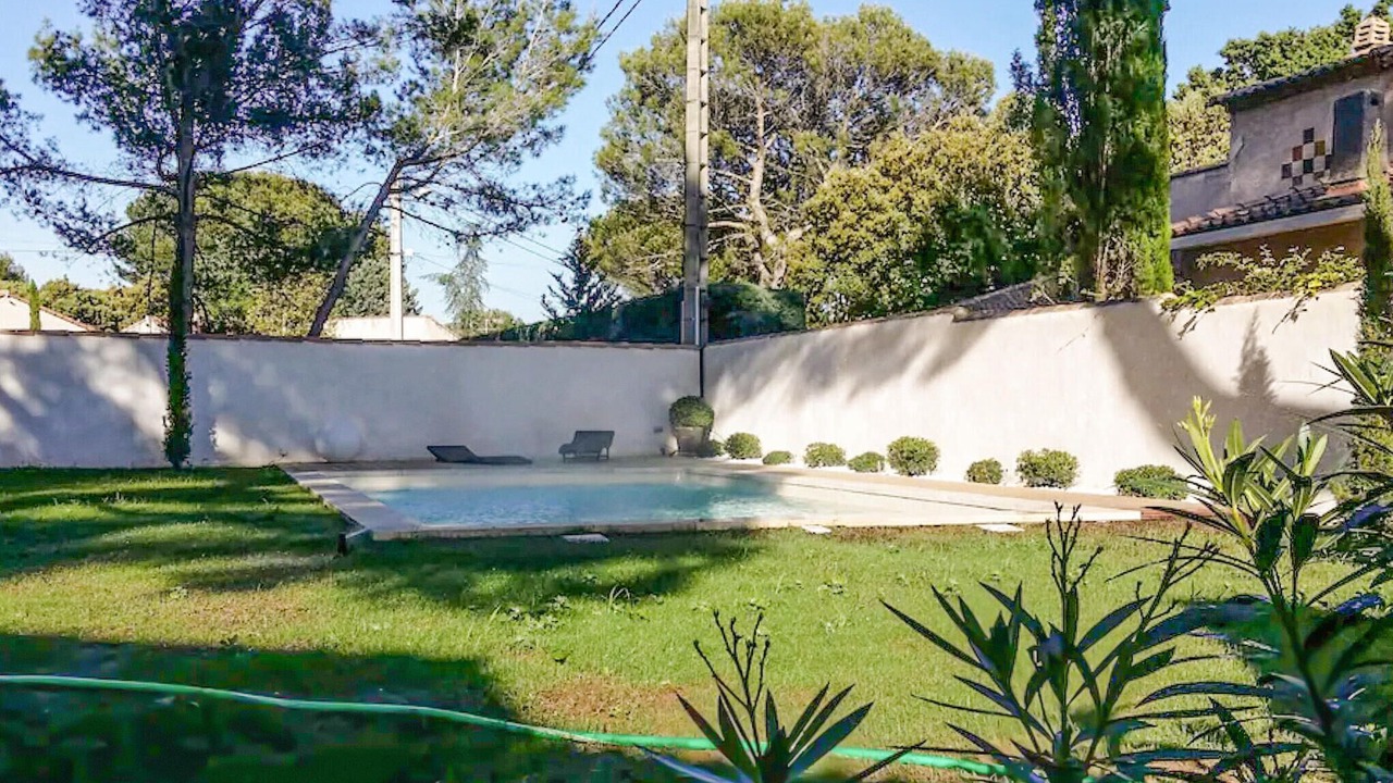 Photo of Outdoor in Lambesc