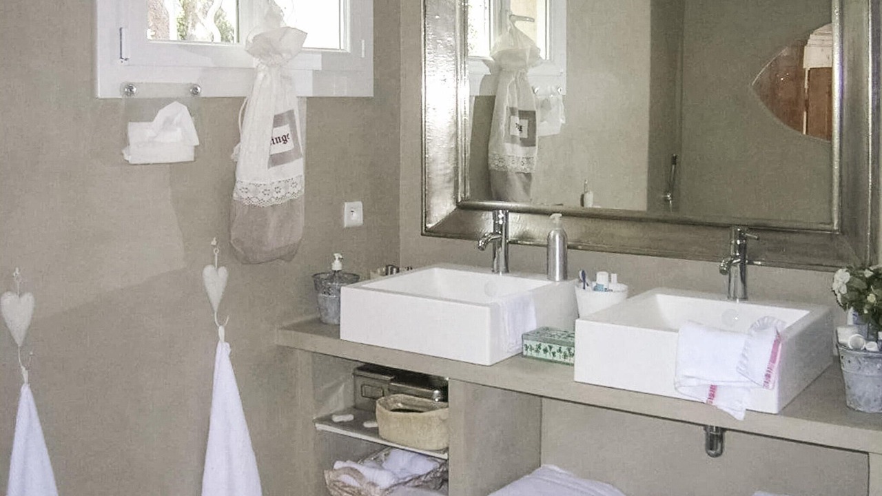 Photo of Bathroom in Lambesc