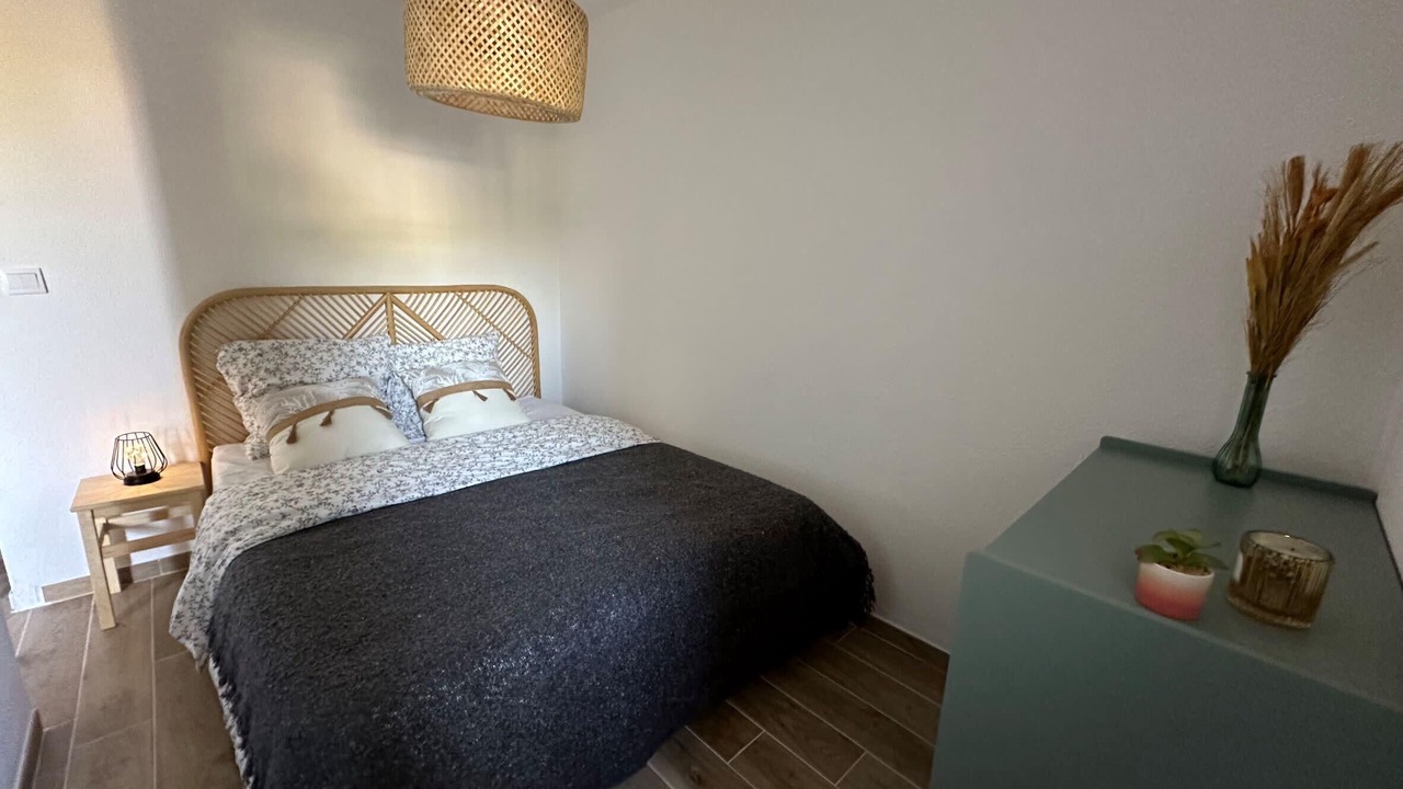 Photo of Bedroom in Miramar