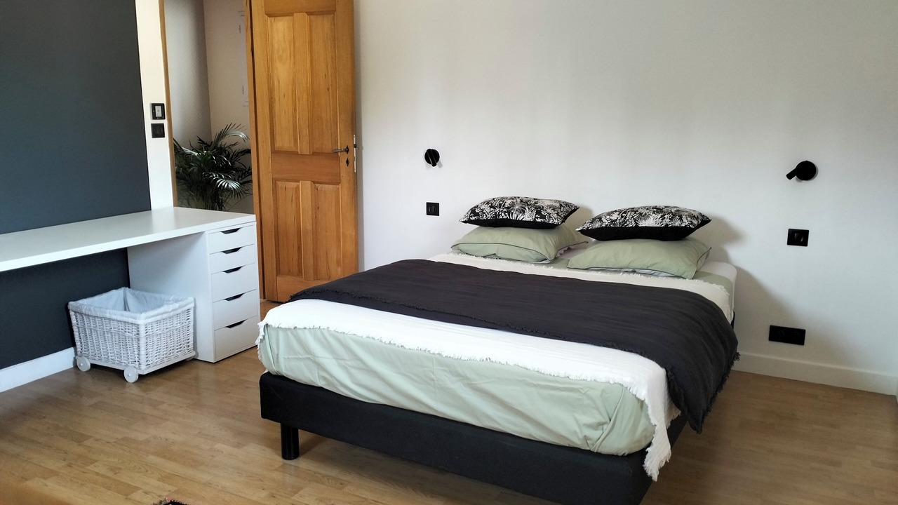 Photo of Bedroom in Entraigues-sur-la-Sorgue