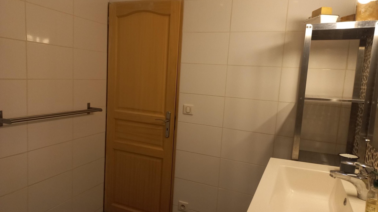 Photo of Bathroom in Courthezon