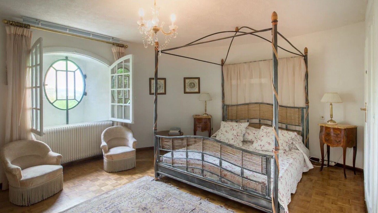 Photo of Bedroom in Beaucaire
