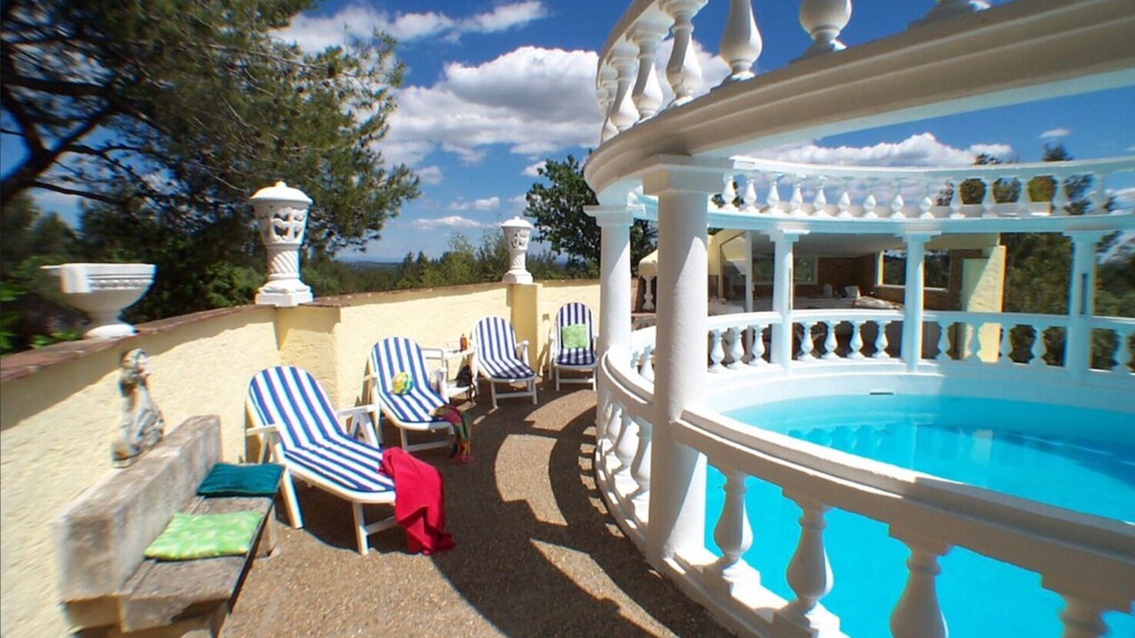 Photo of Outdoor in Beaucaire