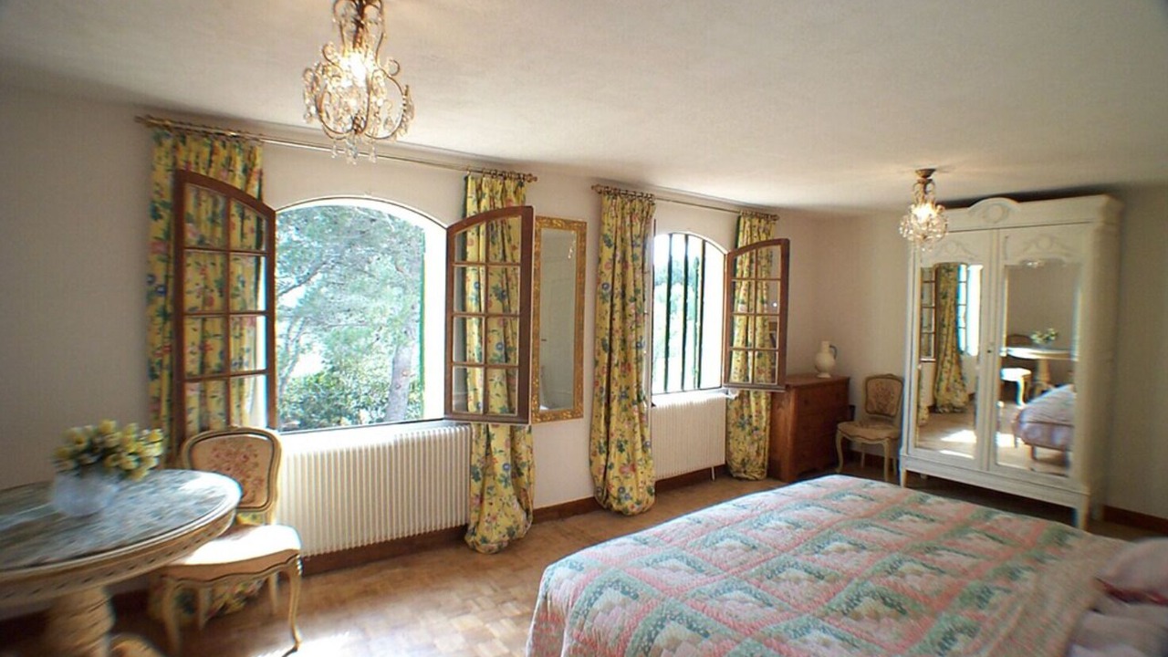 Photo of Bedroom in Beaucaire