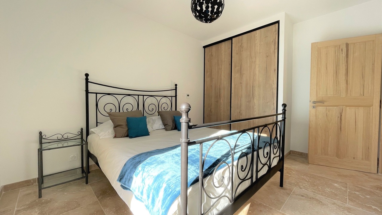 Photo of Bedroom in Sablet